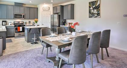 Sacramento Retreat w/ Yard ~ 13 Mi to Dtwn!