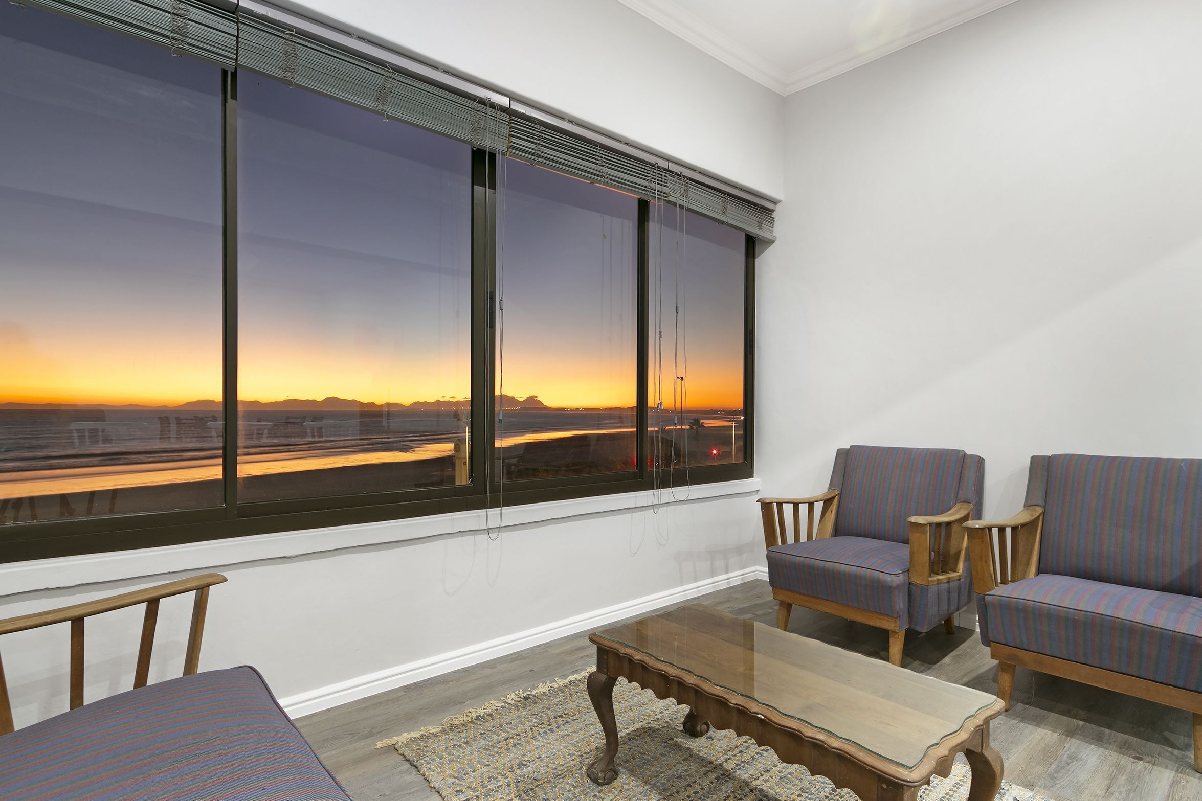 ด้านหน้าที่พัก