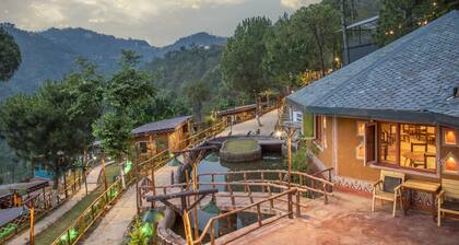 A Kasauli Ggaon by Echor