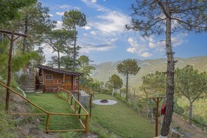 Classic Room, Mountain View | Balcony