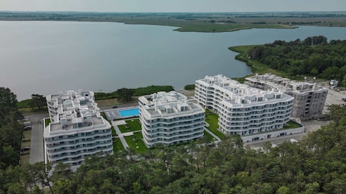 Comfortable Studio with Balcony | Pool | Parking | Close to the Beach