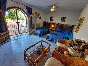 8 bedrooms, iron/ironing board, free WiFi, bed sheets - Villa 'Casa Cachito' with Sea View, Wi-Fi and Air Conditioning (Benissa)