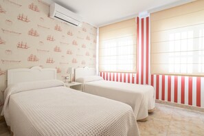 3 habitaciones, tabla de planchar con plancha y wifi gratis 