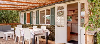 Vacation Home 'Oasis on the River' with Garden, Private Terrace & Wi-Fi