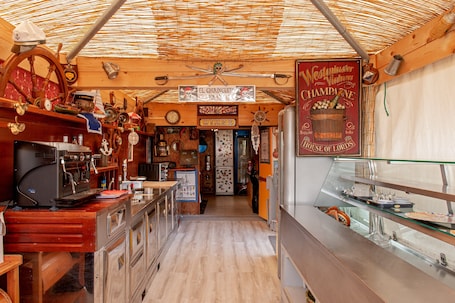 Dining. Vacation Home 'Oasis on the River' with Garden, Private Terrace & Wi-Fi