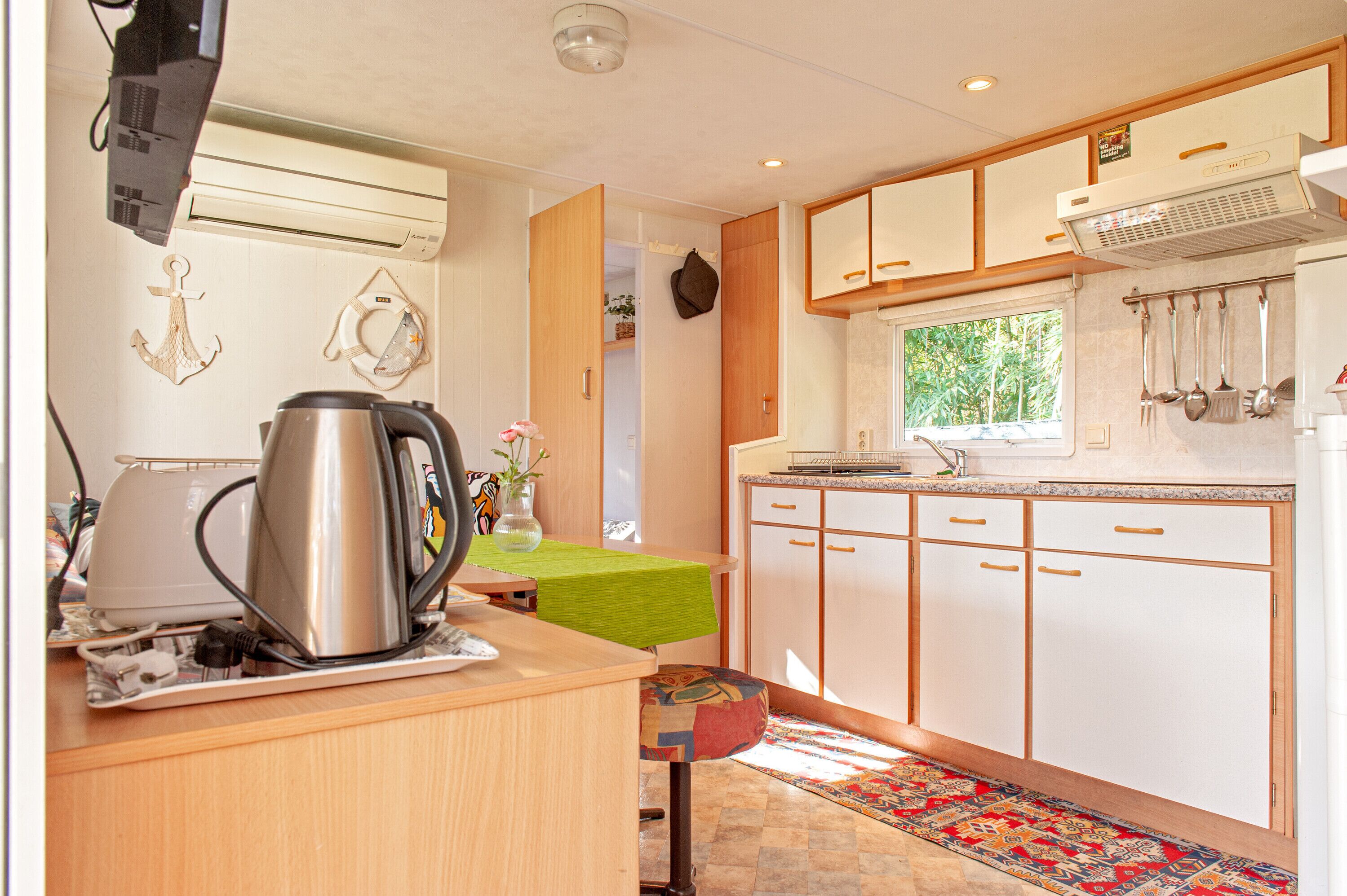 Fridge, microwave, stovetop, electric kettle