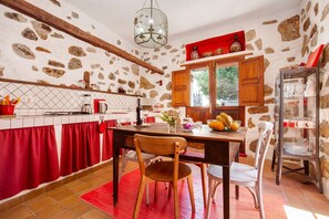Dining - Vacation Home 'La Casa de Petrita' with Mountain View, Garden & Wi-Fi (Pájara)