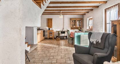 Chalet 'Baita Al Rossat' with Mountain View, Whirlpool, Garden & Wi-Fi