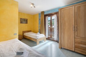 3 makuuhuonetta, ilmainen Wi-Fi, vuodevaatteet