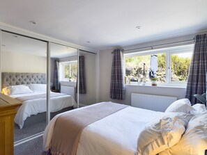 6 bedrooms, individually decorated, individually furnished, free WiFi - Hackney House (Richmond)