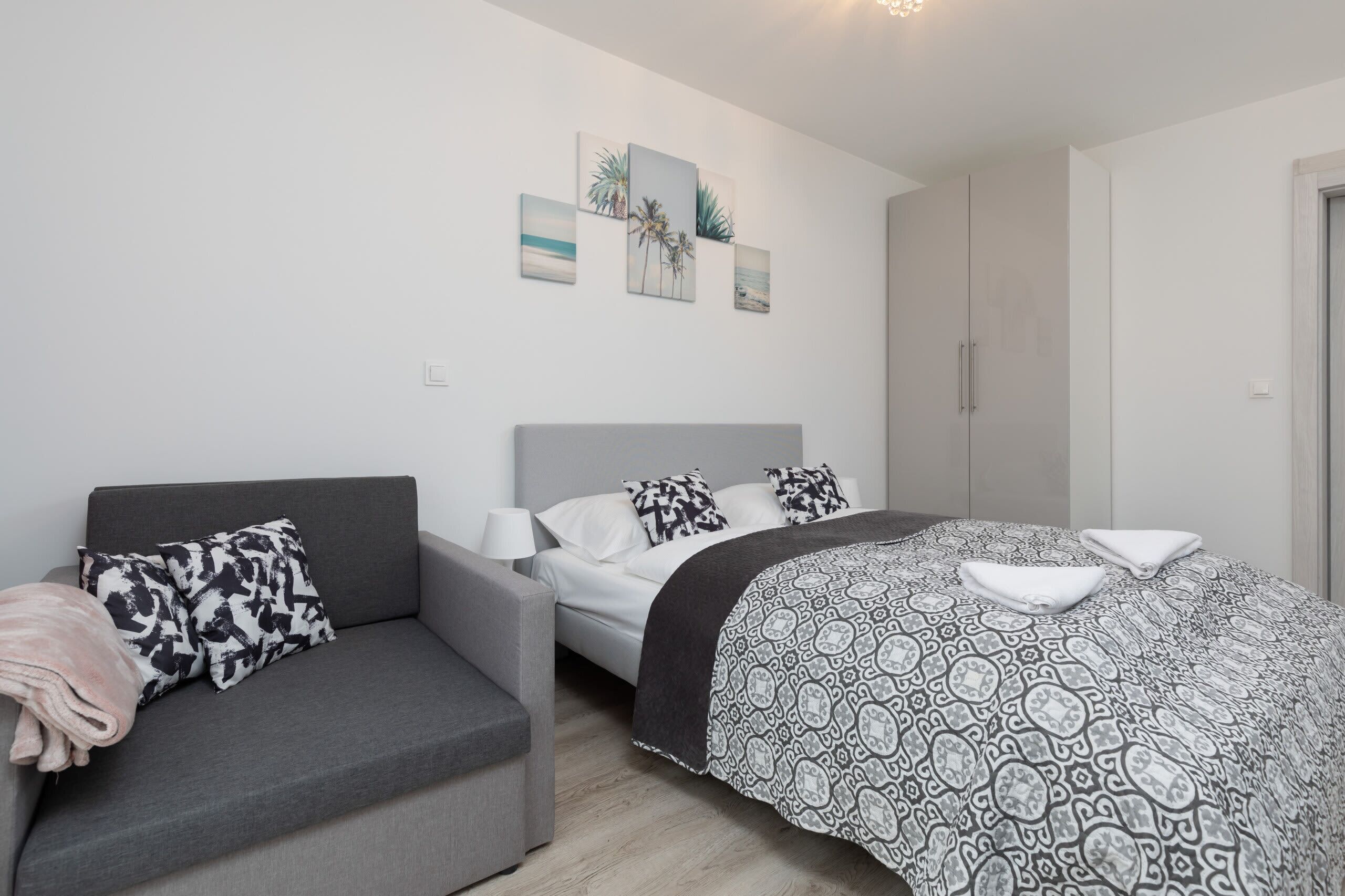 1 bedroom, iron/ironing board, WiFi, bed sheets