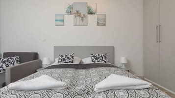1 chambre, fer et planche à repasser, Wi-Fi, draps fournis