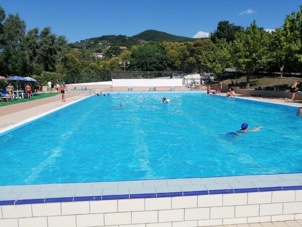 Piscine extérieure