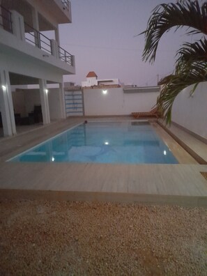 Utomhuspool