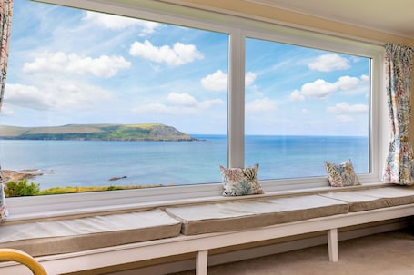 Cottage | Beach/ocean view