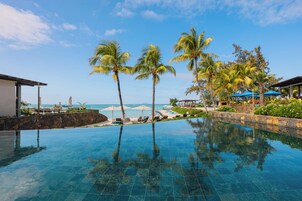 Infinity pool