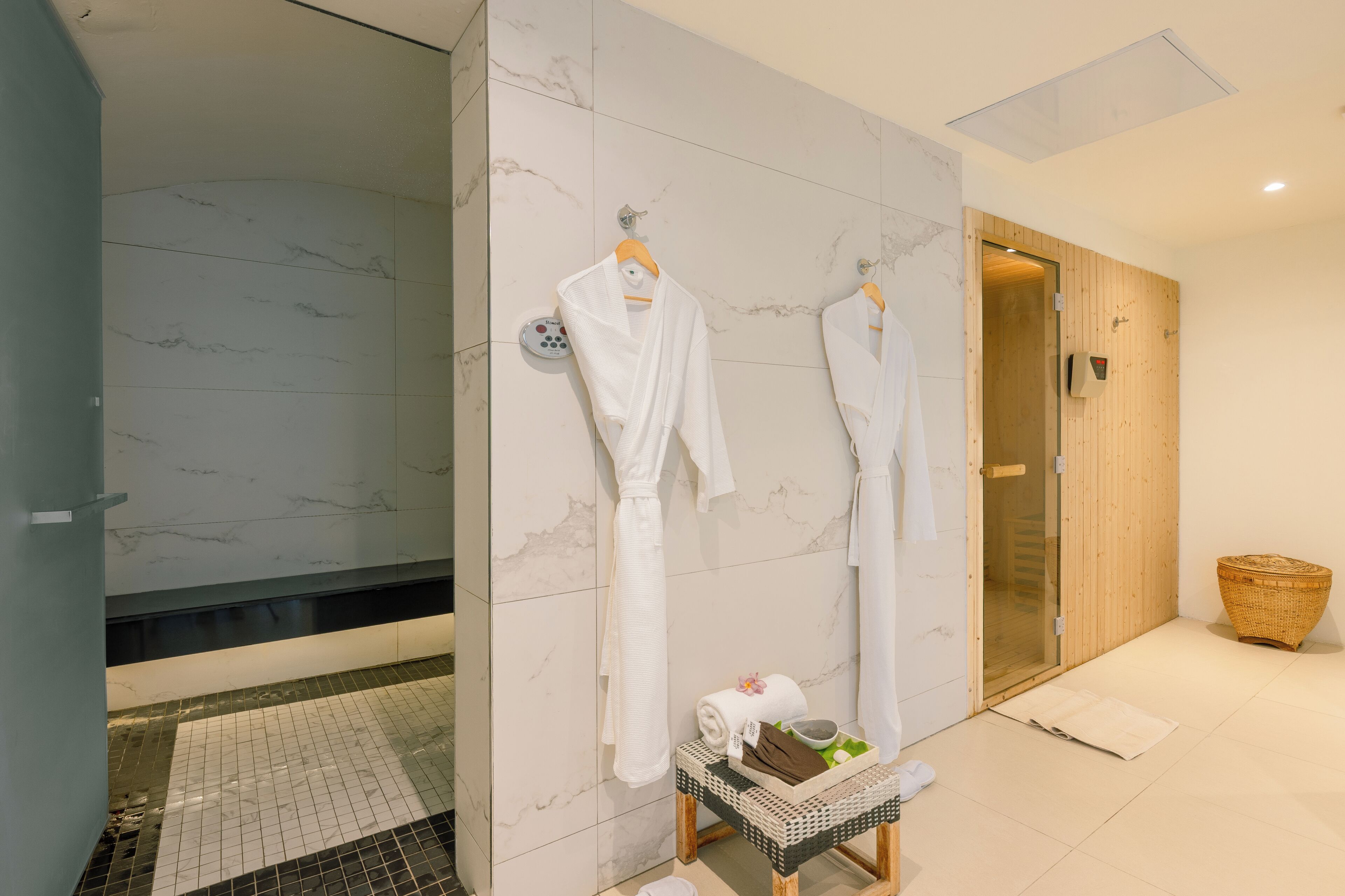Suite, Private Pool | Bathroom | Designer toiletries, hair dryer, bathrobes, slippers