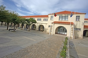 Mặt tiền nơi lưu trú