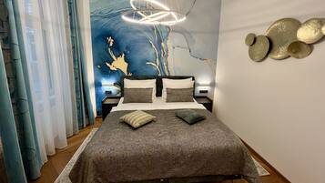 Deluxe Apartment | 1 bedroom, hypo-allergenic bedding, individually furnished, desk