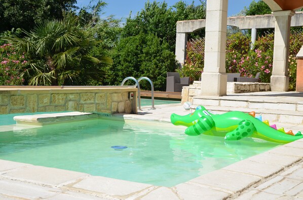 Piscine extérieure, piscine chauffée