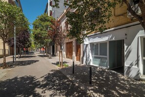 Front of property - Laramond Barcelona Rooms (Barcelona)