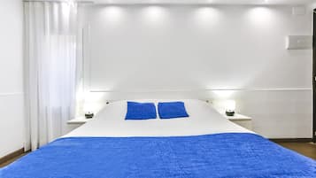 Tweepersoonskamer | Luxe beddengoed, donsdekens, bedden met traagschuimmatrassen