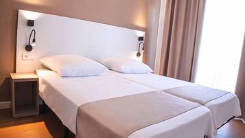 Classic Double Room, Balcony | Down duvets, in-room safe, blackout curtains, free WiFi