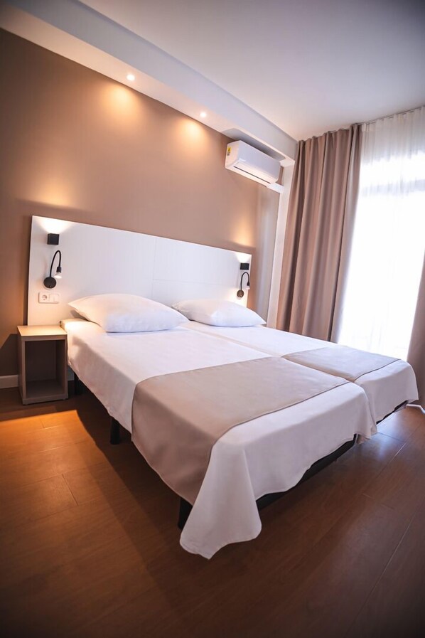 Couette en duvet d'oie, coffres-forts dans les chambres