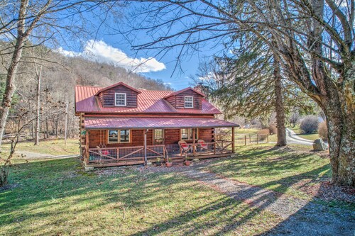 Riverside Cabin with Hot Tub and firepit pet Friendly