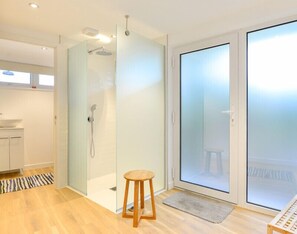 Interior - Sea Mist (Wadebridge)