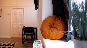 Interior - 22 - Georgian Studio Apartment (Exeter)