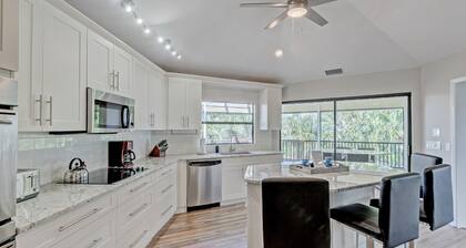 Your Home Away From Home just steps from the intercoastal waterway!