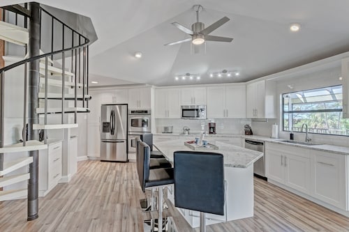 Your Home Away From Home just steps from the intercoastal waterway!