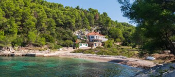 Beautiful and private beach villa with heated infinity pool close to Hvar town