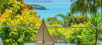 Oasis 13 , Oasis 13 on Hamilton Island