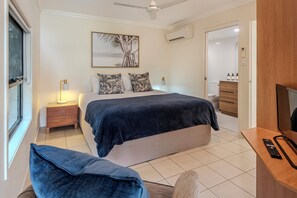 2 habitaciones, tabla de planchar con plancha, wifi y ropa de cama 