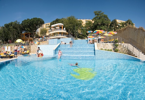 Indoor pool, 4 outdoor pools - Sunrise Hotel (Golden Sands)
