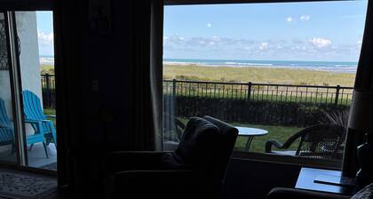 SBC #106 Oceanfront - Hear the Ocean, Steps to the Promenade and Beach Access