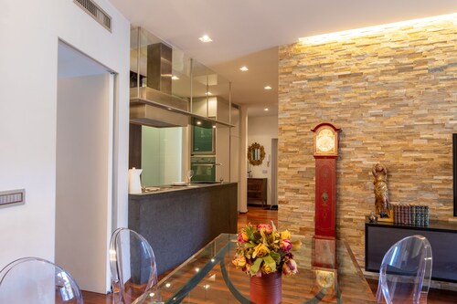 Porta Venezia-Design apartment, 2-bedrooms, Netflix, wifi