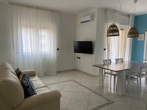 Una televisión