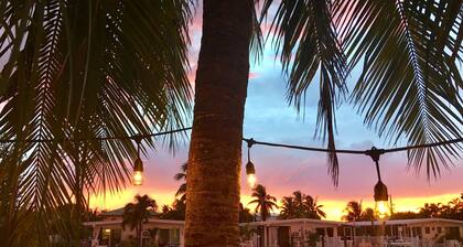 Nice and cozy home is just a short walk to the beach and pool!