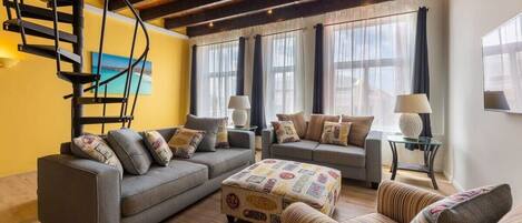 Televisión, oficina