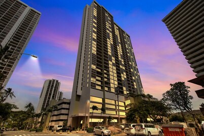 Waikiki Sunset Suite 1212 - Fp 1 Bedroom Home by Redawning