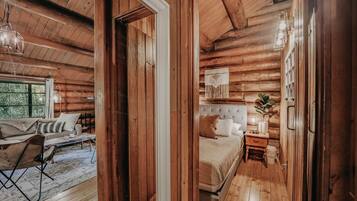 2 bedrooms, free WiFi