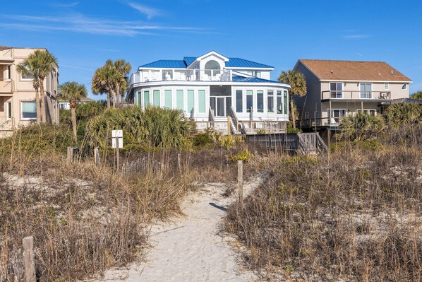 Exterior - Stay @ Seashell's Folly - Oceanfront Oasis (Folly Beach)