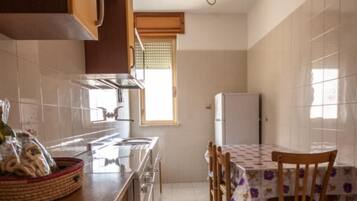 Fridge, oven