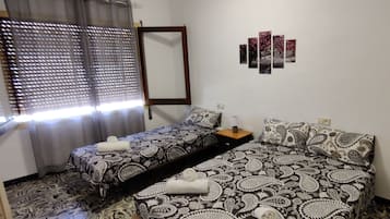 4 bedrooms, desk, iron/ironing board, free WiFi