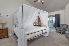 4 habitaciones, tabla de planchar con plancha, cuna de viaje y wifi 