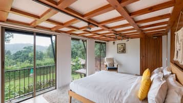 Mango Villa | 1 bedroom, desk, laptop workspace, bed sheets