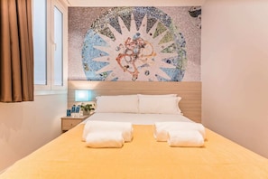 2 bedrooms, desk, iron/ironing board, free WiFi